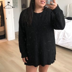 Black oversized tunic sweater
